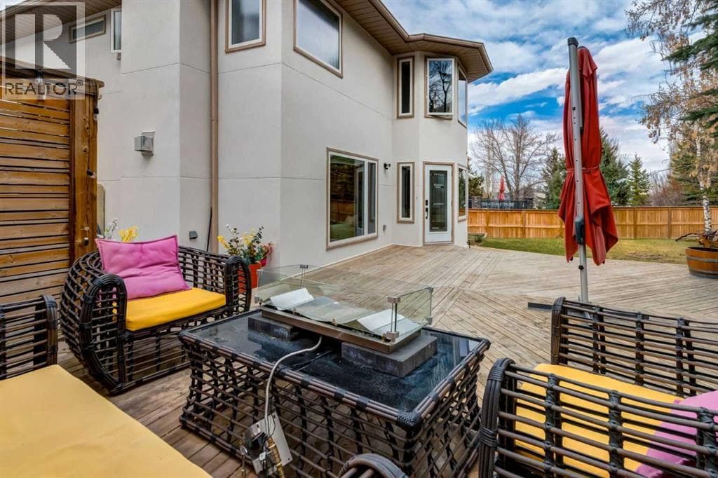 117 Straddock Terrace SW — photo 4