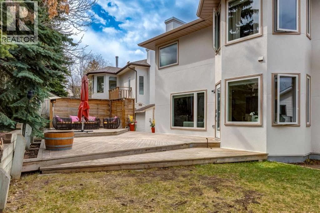 117 Straddock Terrace SW — photo 3