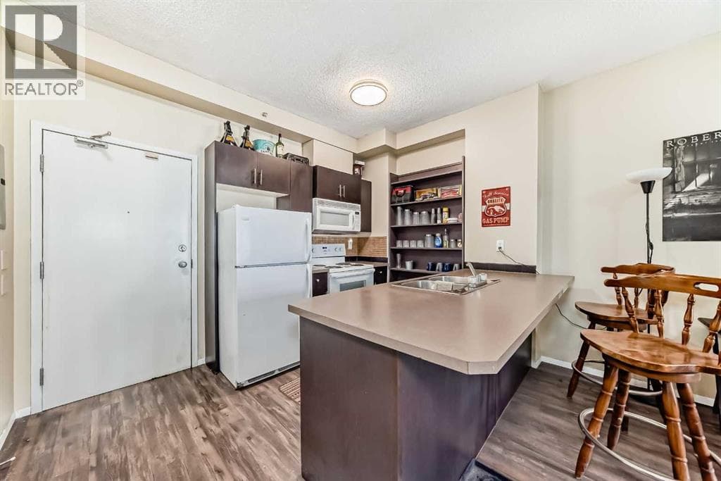 3309, 73 Erin Woods Court SE — photo 4
