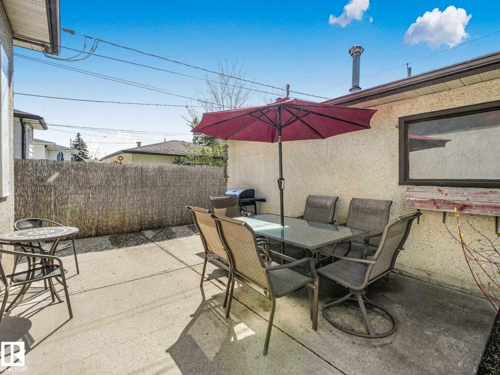 9635 64 AV NW — photo 5