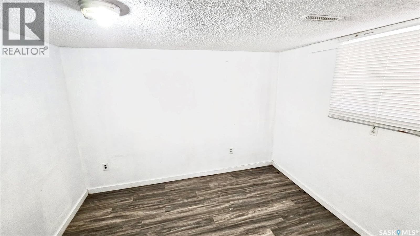 19 O'NEIL CRESCENT — photo 4