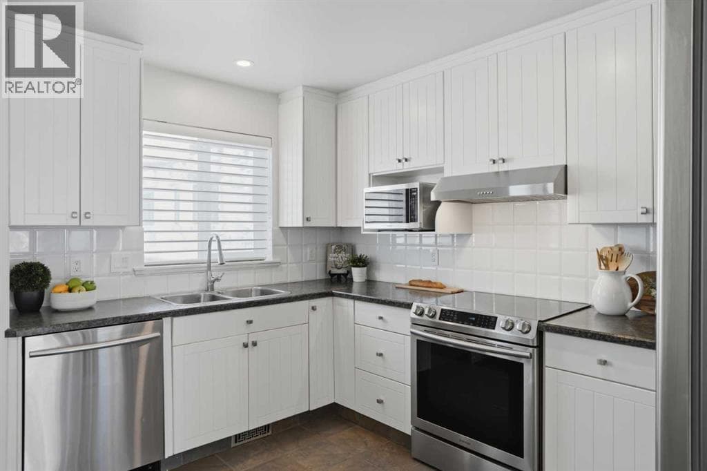 31 McDougall Court NE — photo 5