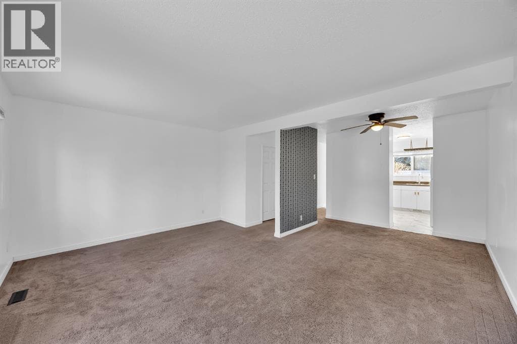33, 219 90 Avenue SE — photo 5