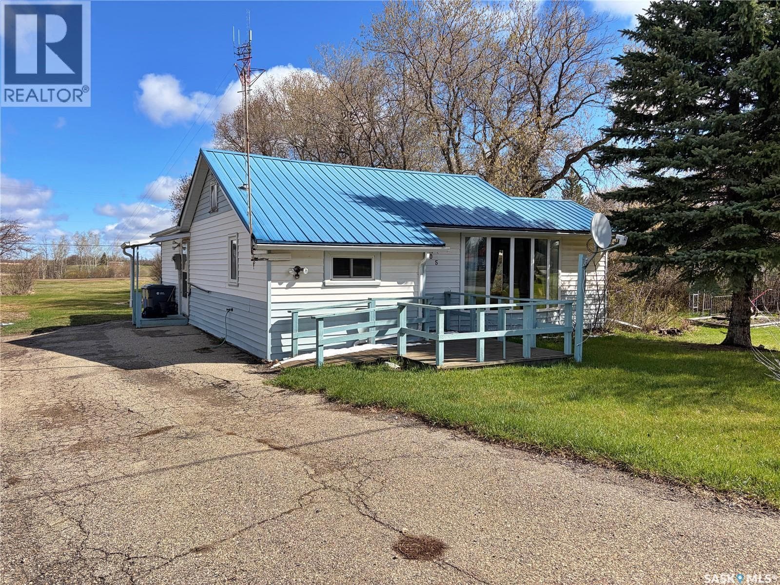 105 Pipestone AVENUE