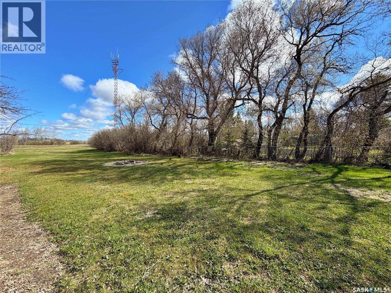 105 Pipestone AVENUE — photo 2