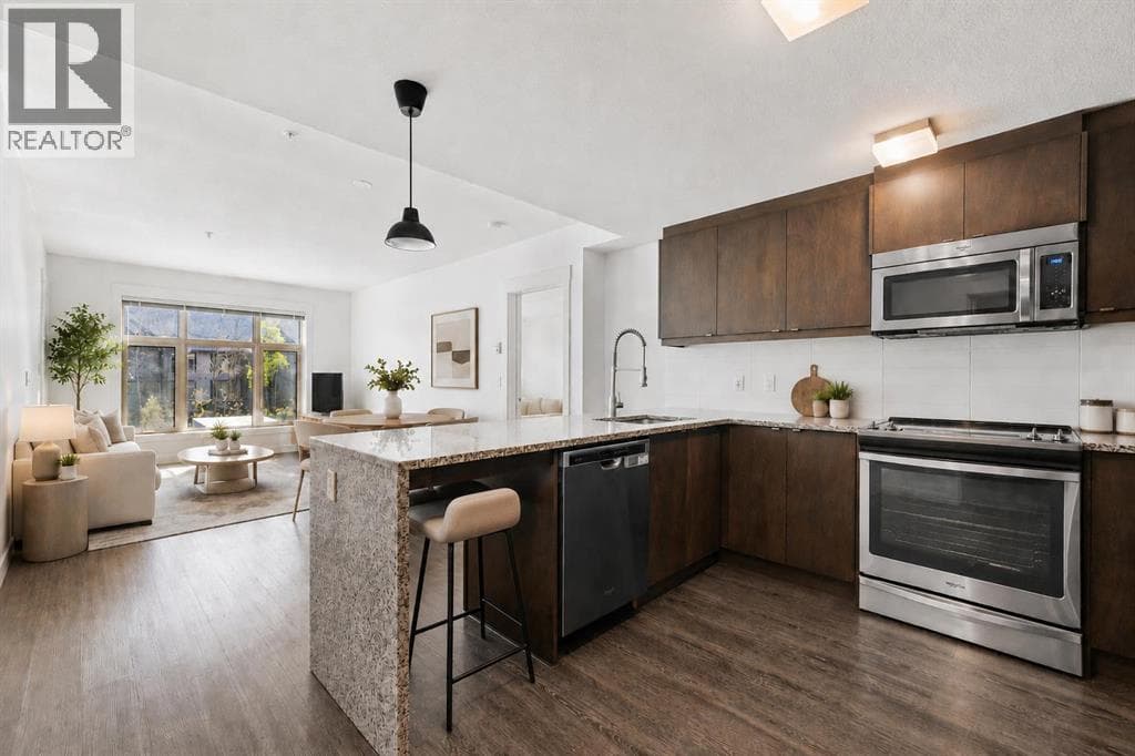 121, 15 Aspenmont Heights SW