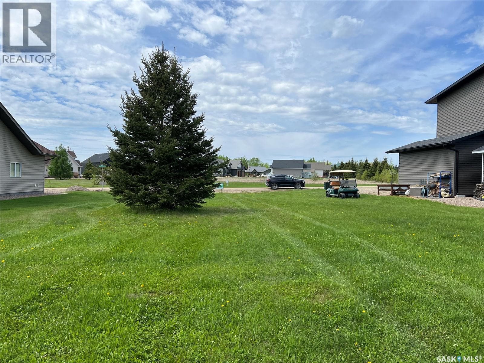 405 Northern Meadows CRESCENT