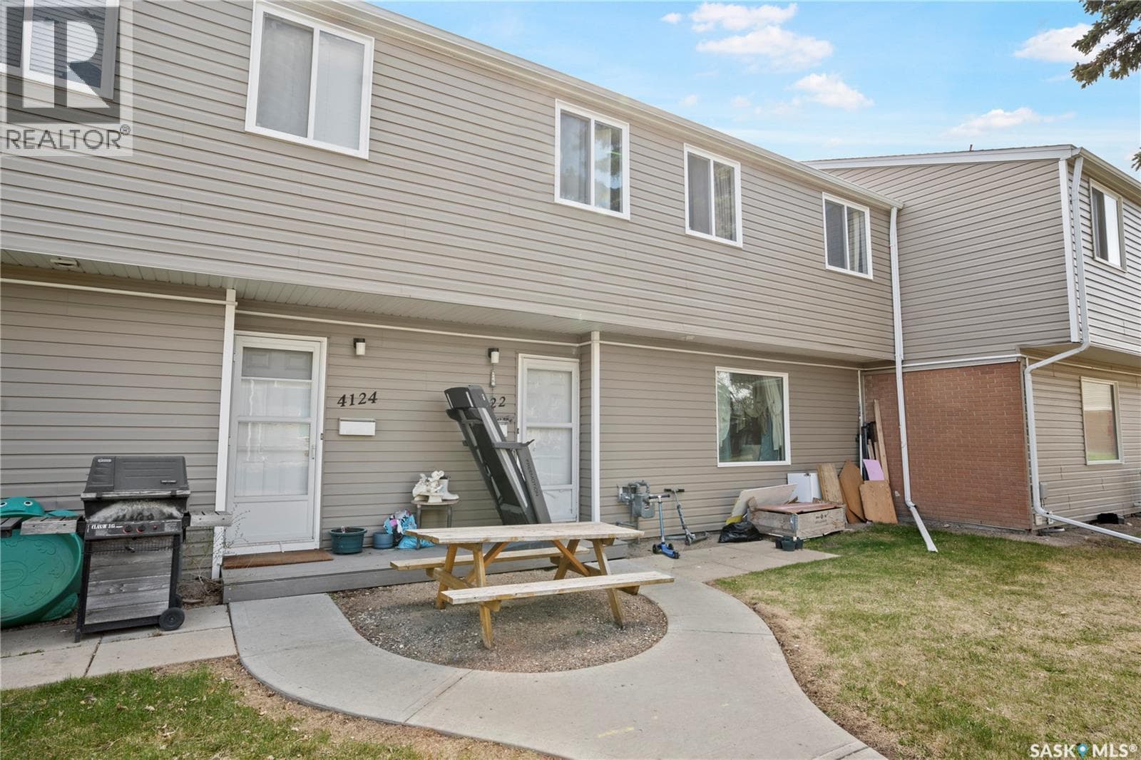 4122 Castle ROAD — photo 3