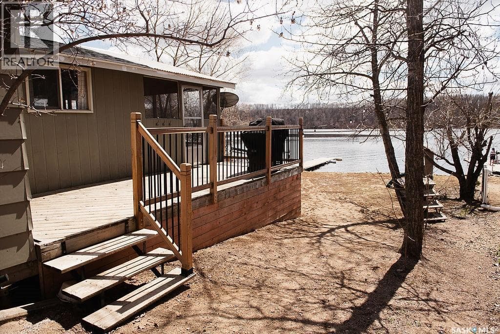 20 Lakeside W — photo 5