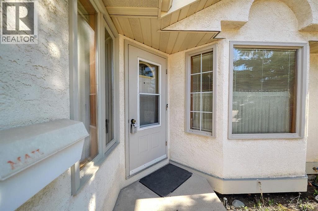37 Edgepark Villas NW — photo 3
