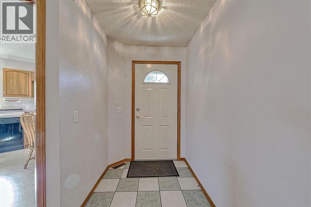37 Edgepark Villas NW — photo 4