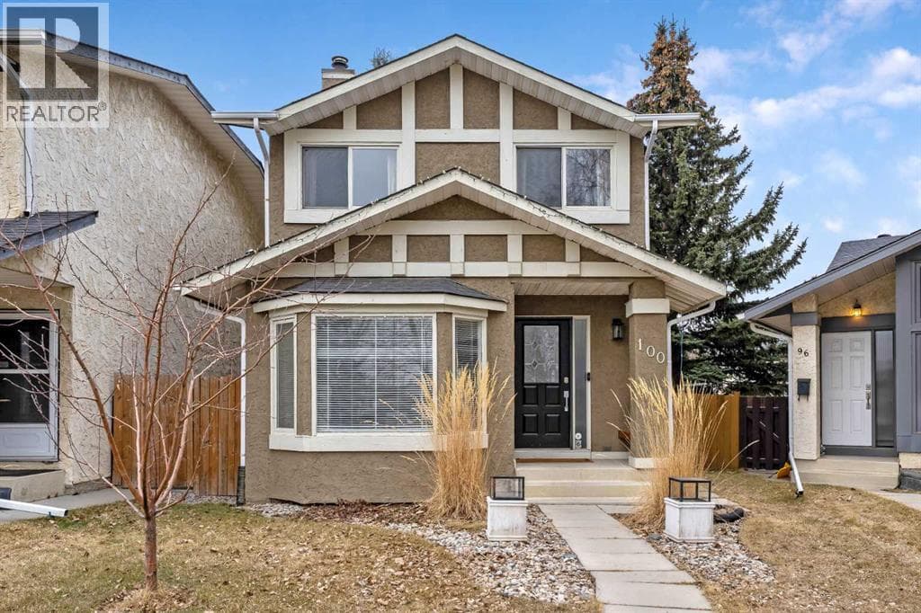 100 Woodfield Green SW