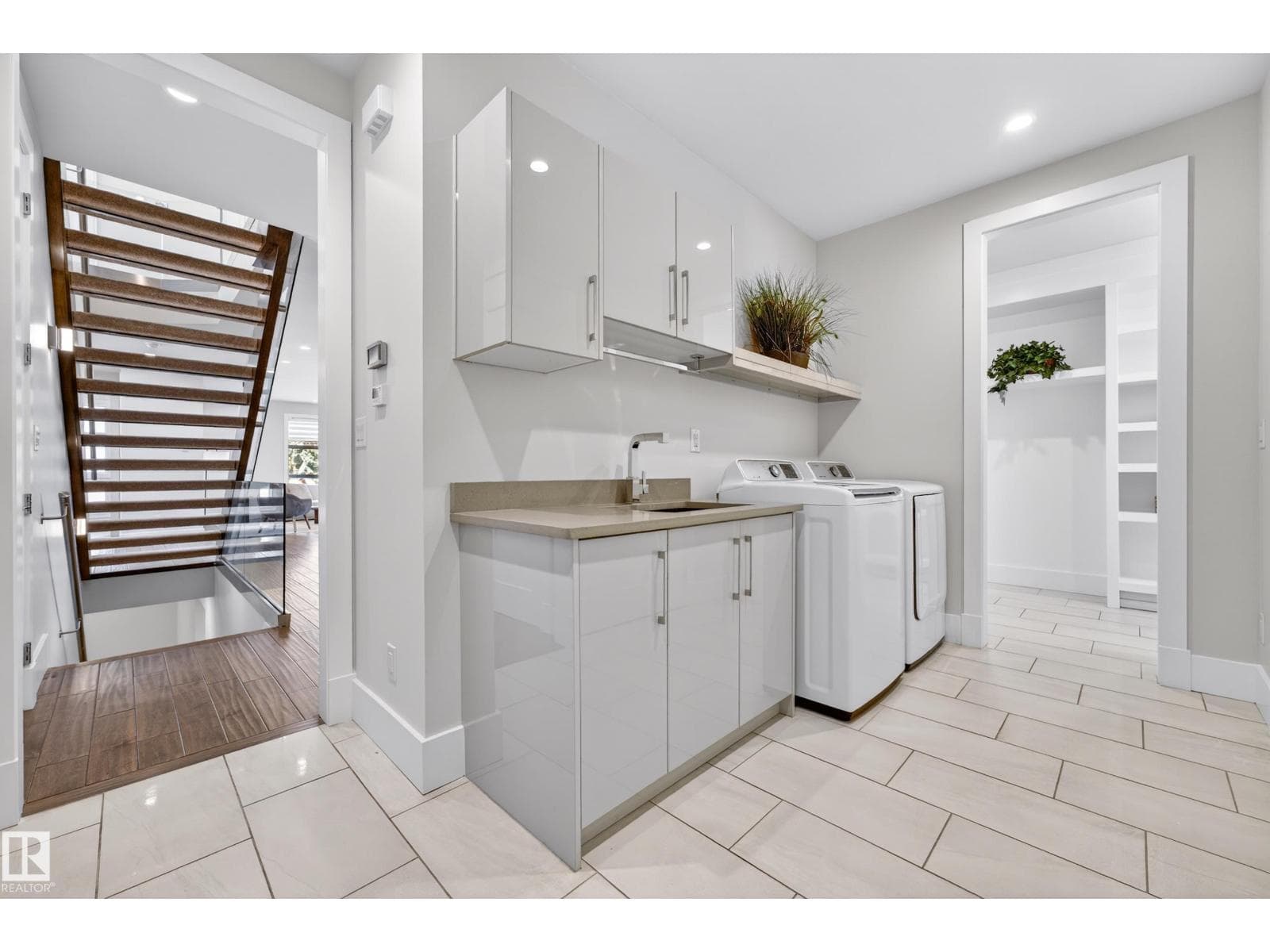 14132 97 AV NW — photo 5