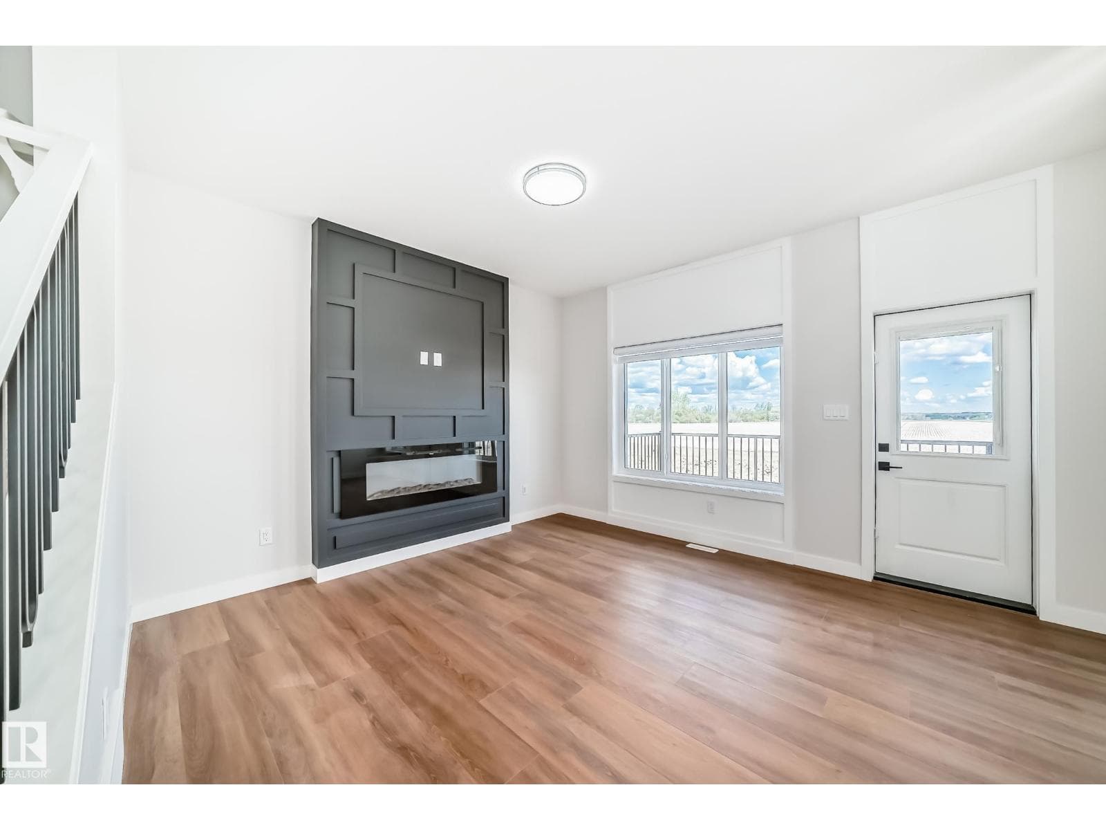 93 PATRIOT WY — photo 3