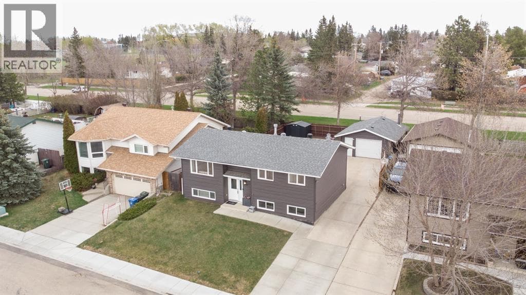 3840 52A Avenue — photo 3