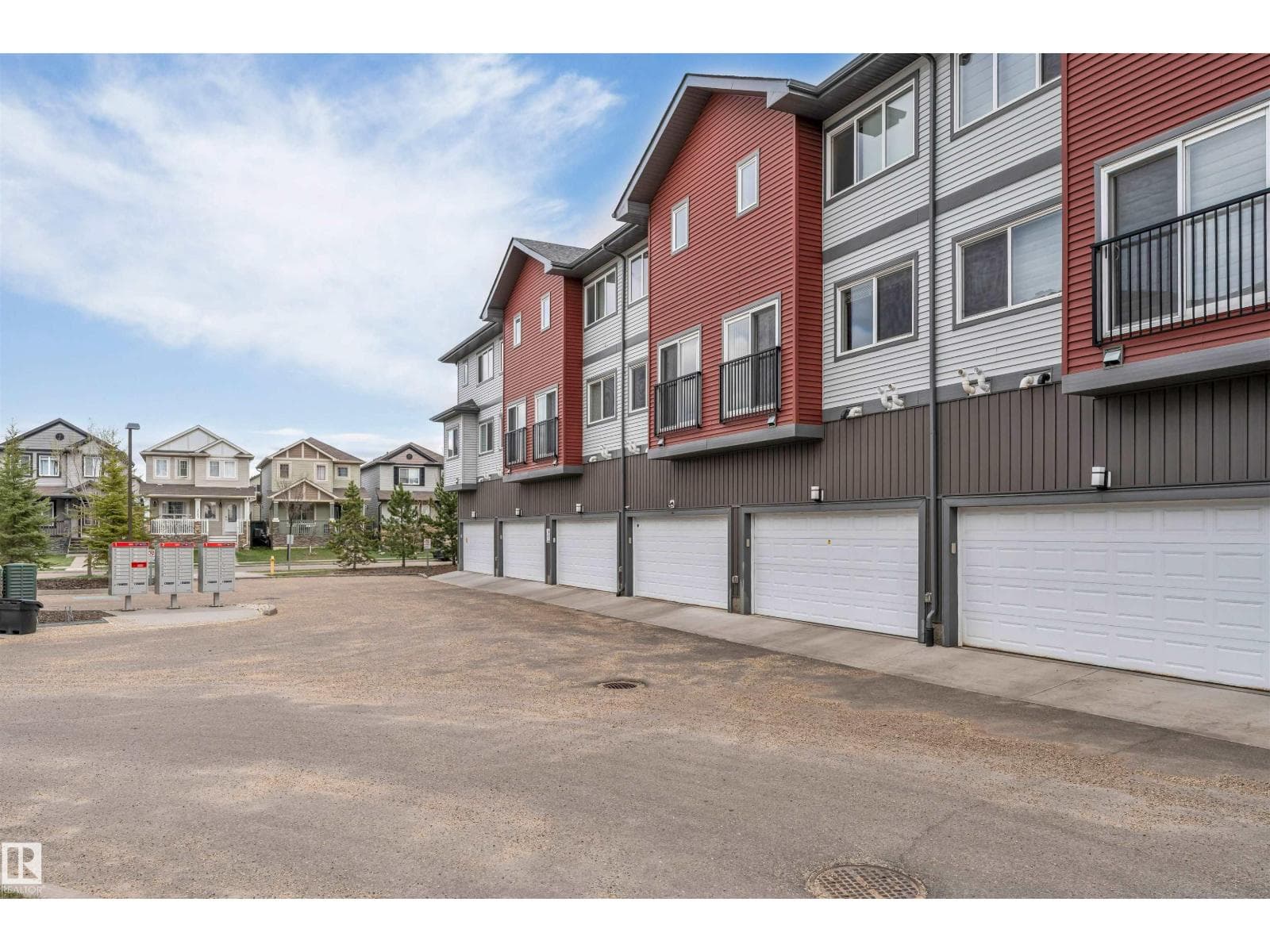 3340 15a AV NW — photo 4