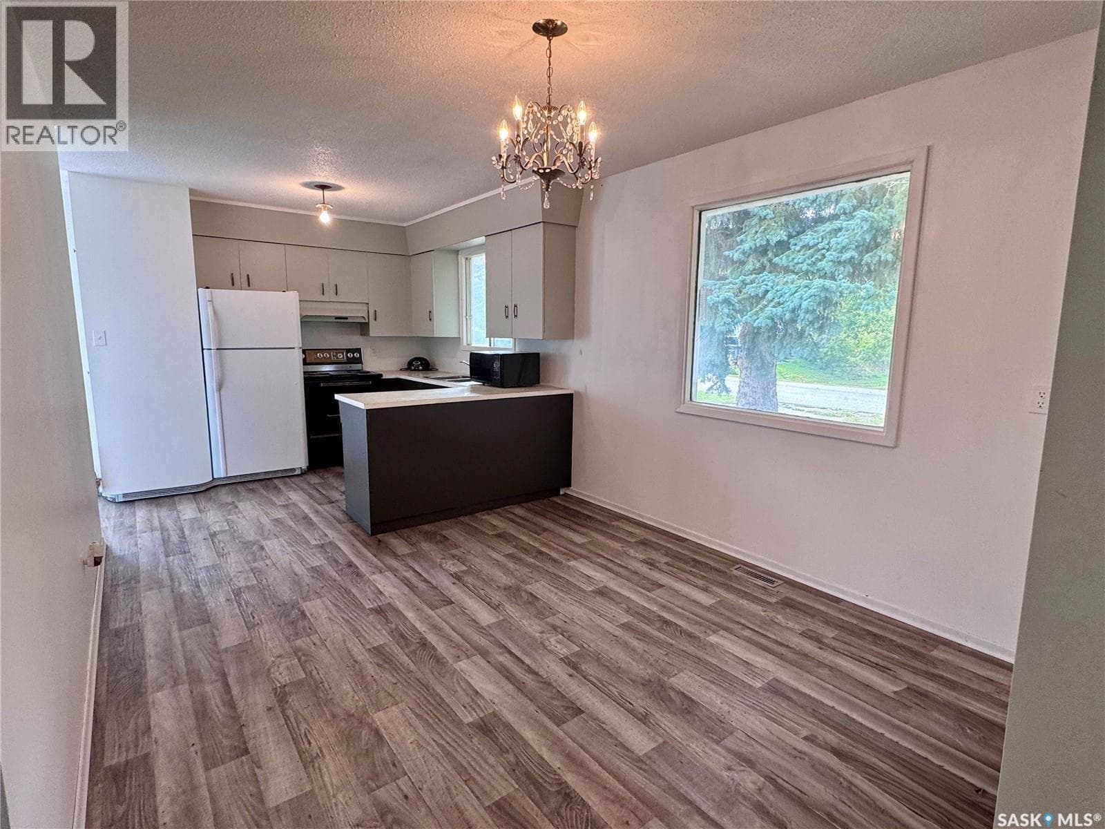917 Galt STREET — photo 2