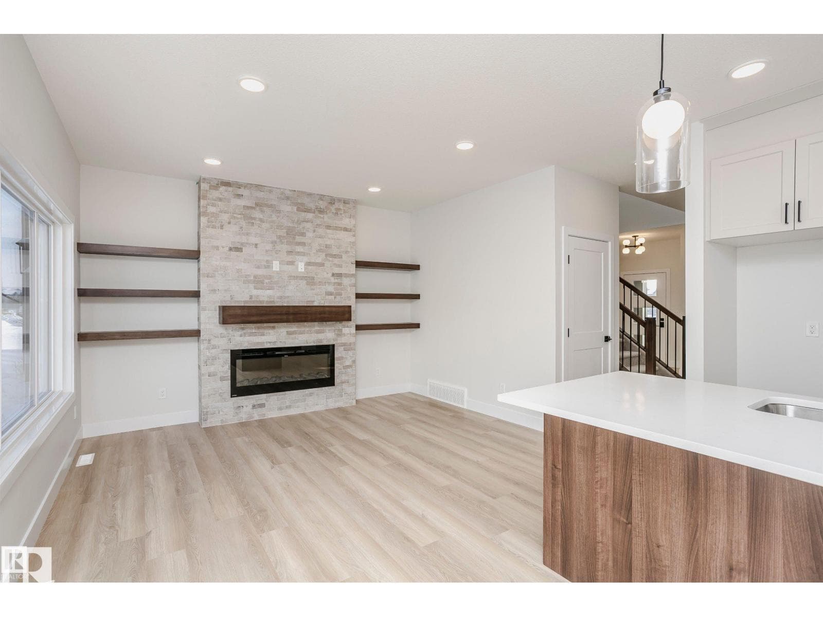 6302 DANSEREAU CR — photo 2