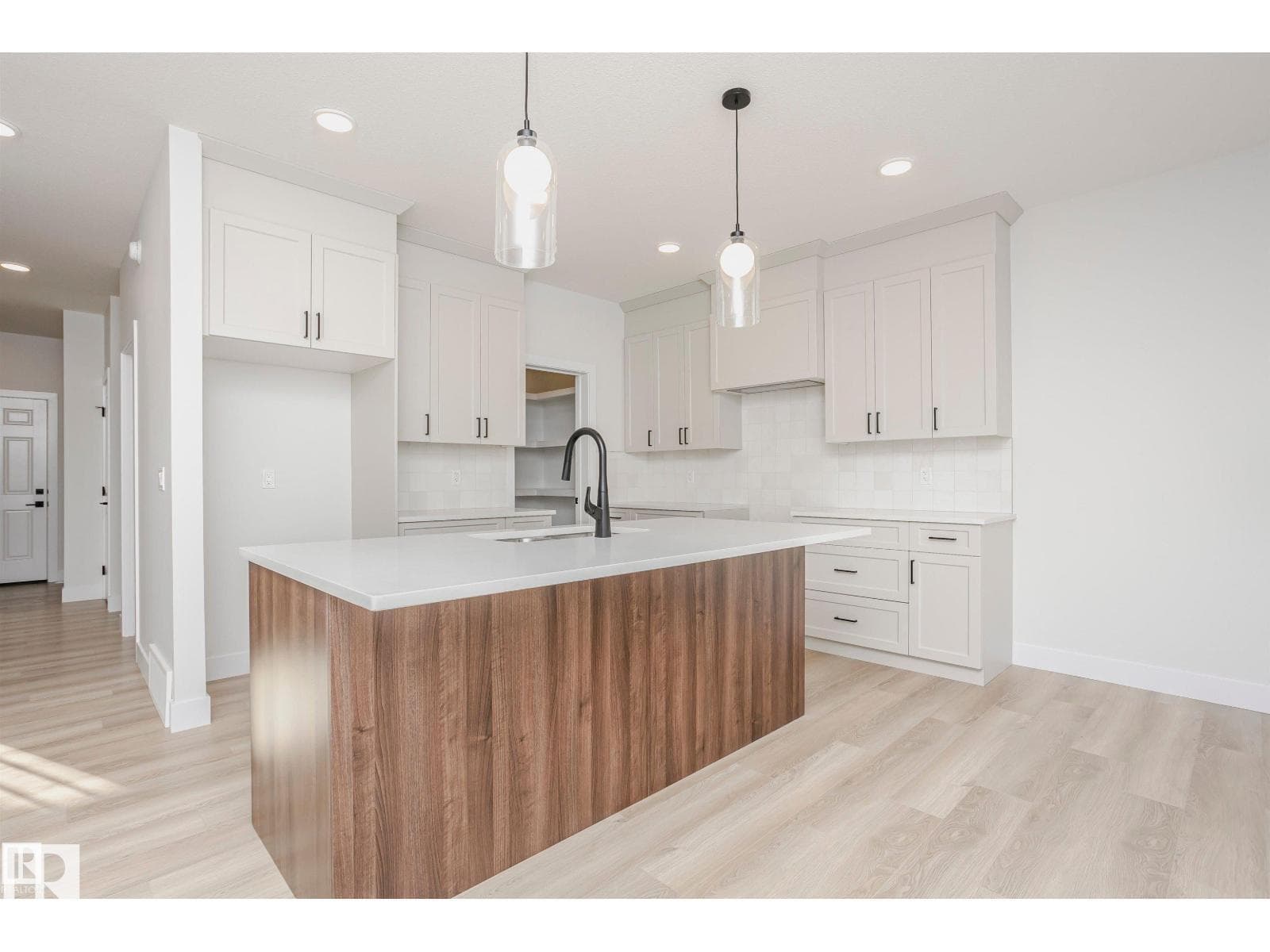 6302 DANSEREAU CR — photo 3