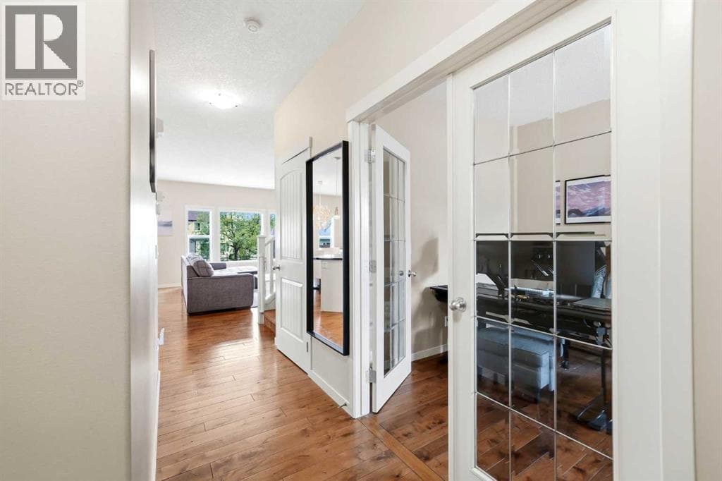 7942 Cougar Ridge Avenue SW — photo 4