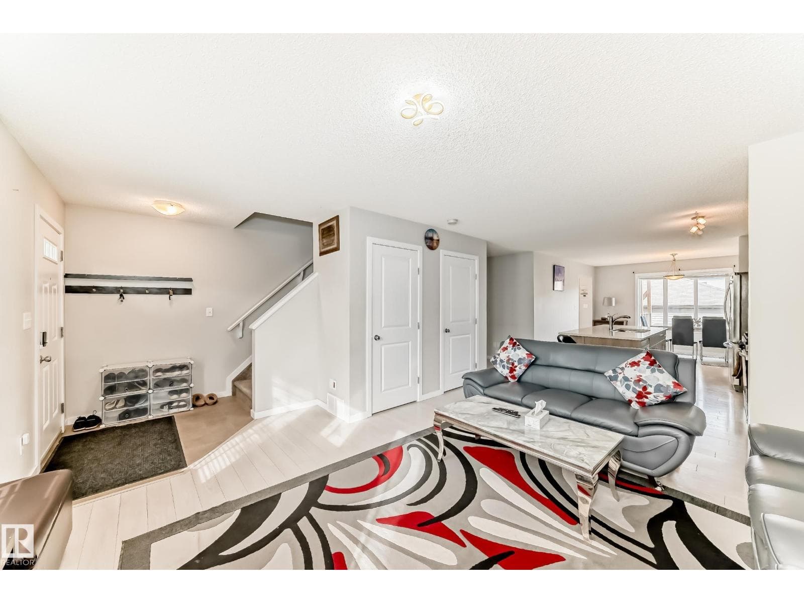 328 WATT BV SW — photo 5