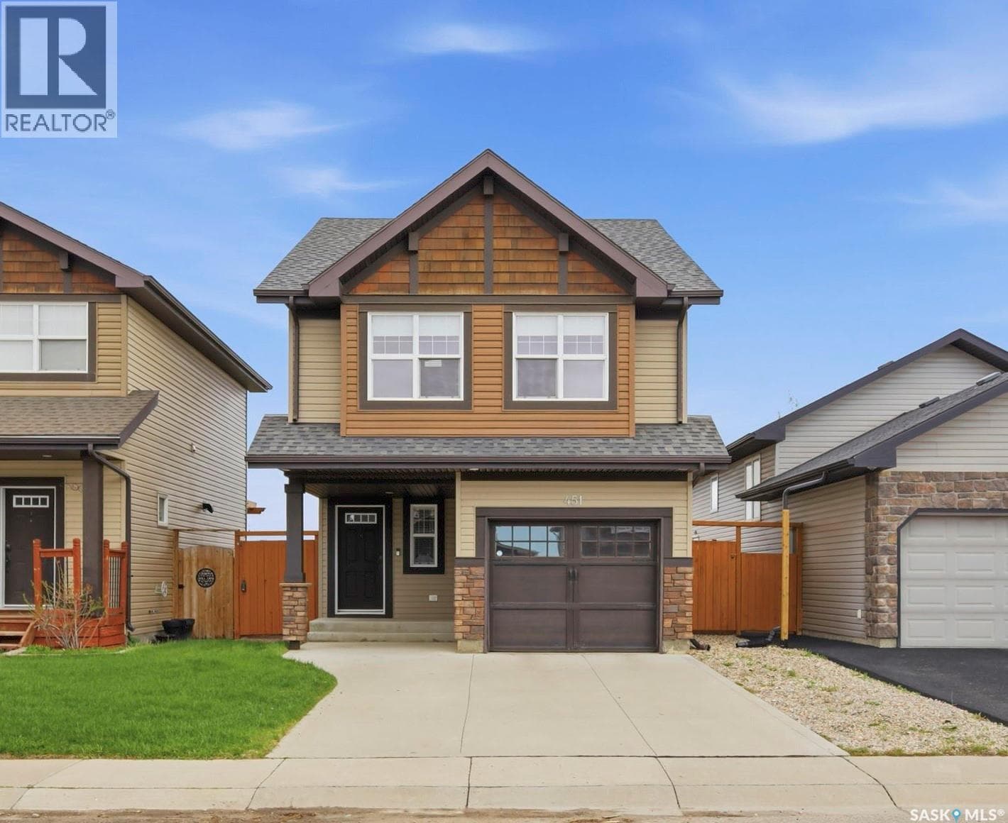 451 Henick CRESCENT