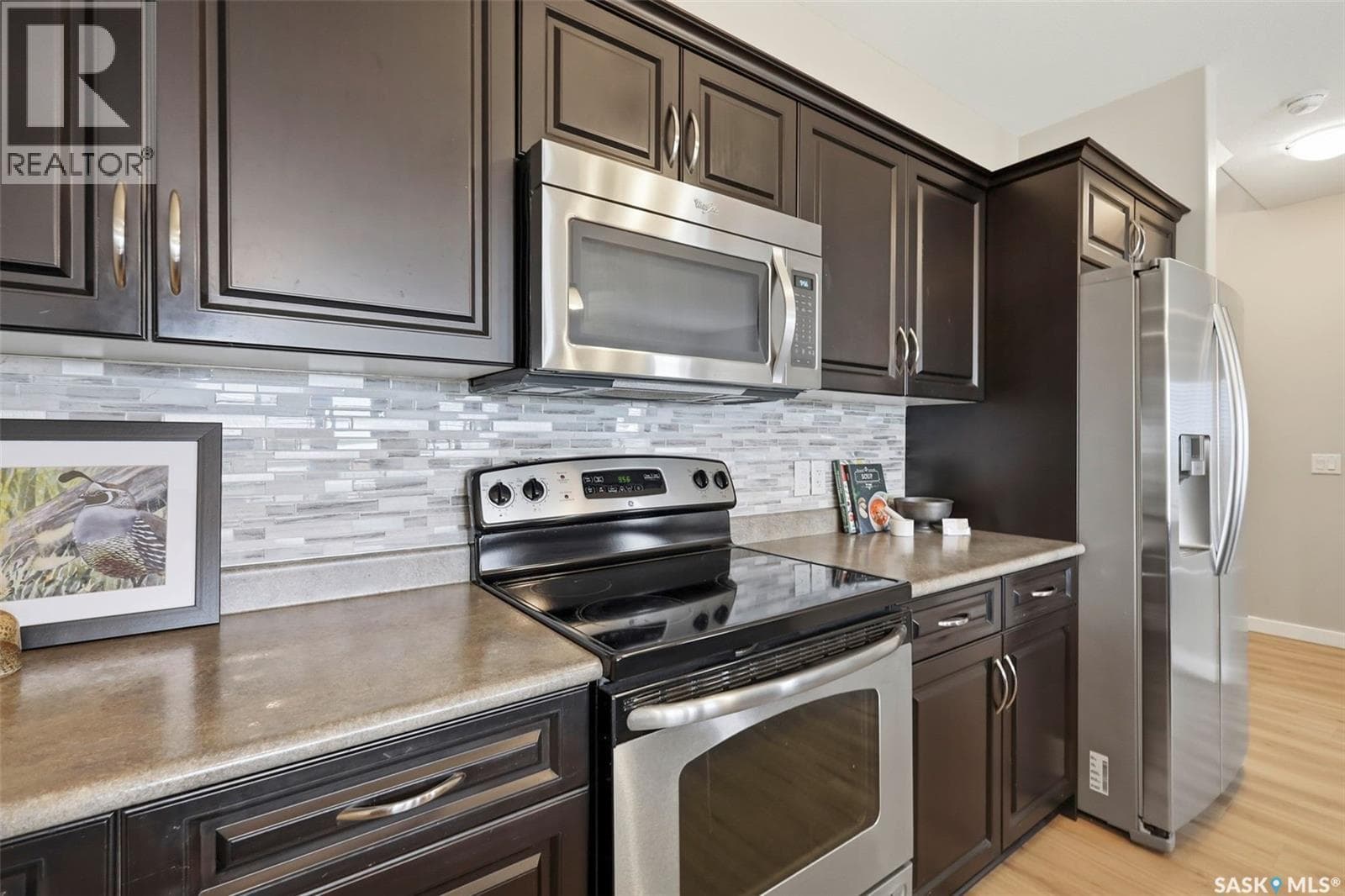 451 Henick CRESCENT — photo 5