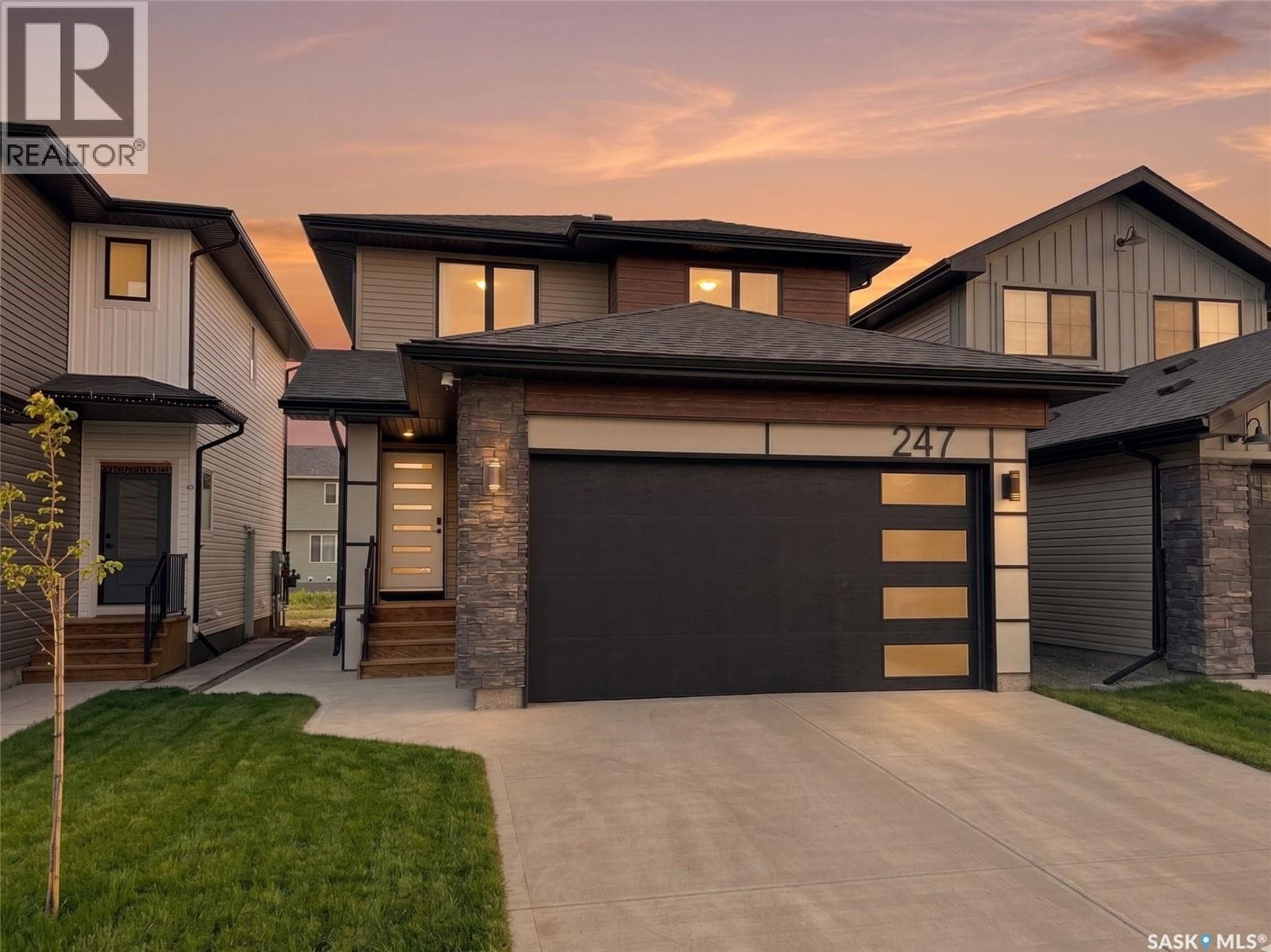 247 Asokan STREET — photo 2
