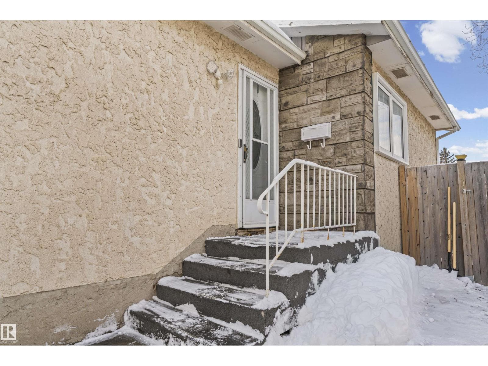 115 WARWICK RD NW — photo 5