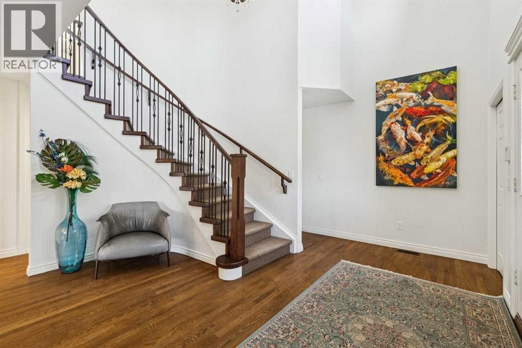 3013 Montcalm Crescent SW — photo 3