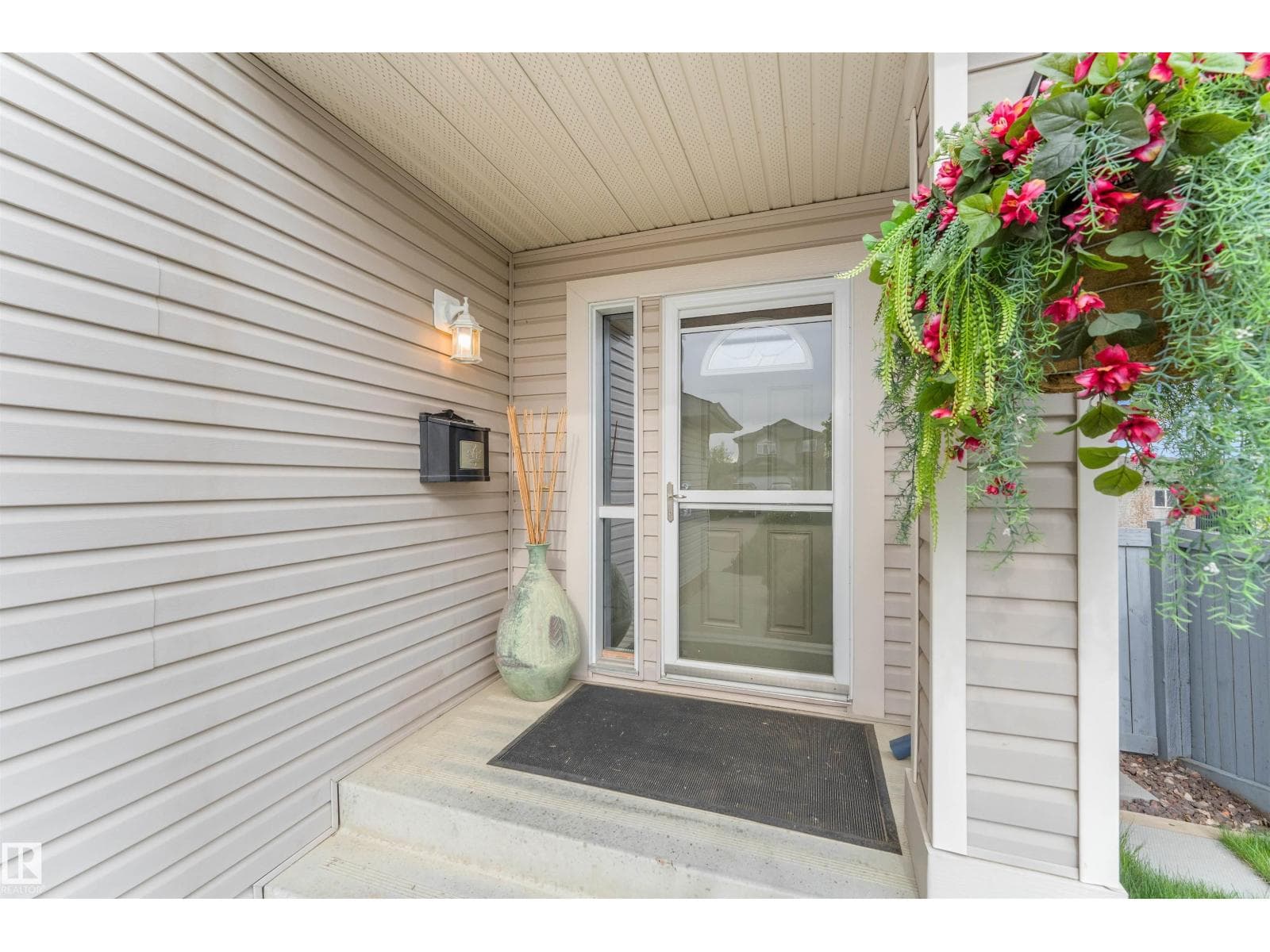 68 GREYSTONE CR — photo 2