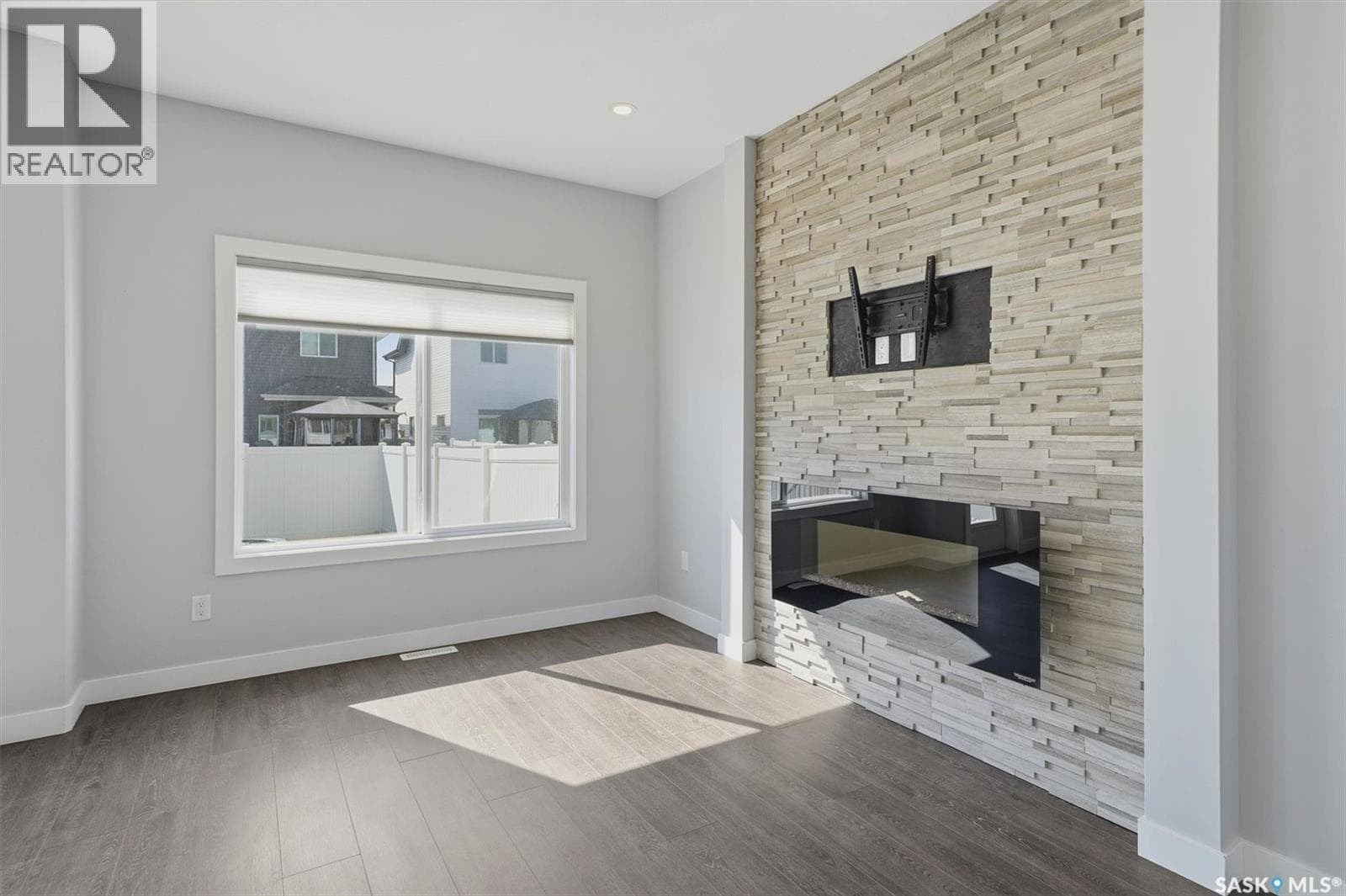 348 Brighton GATE — photo 4
