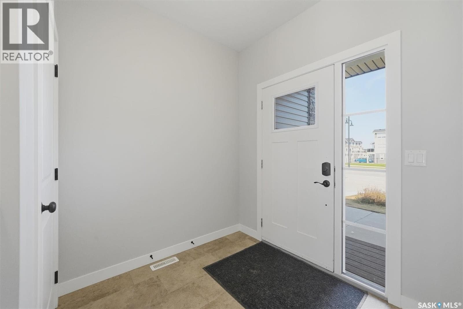 348 Brighton GATE — photo 5