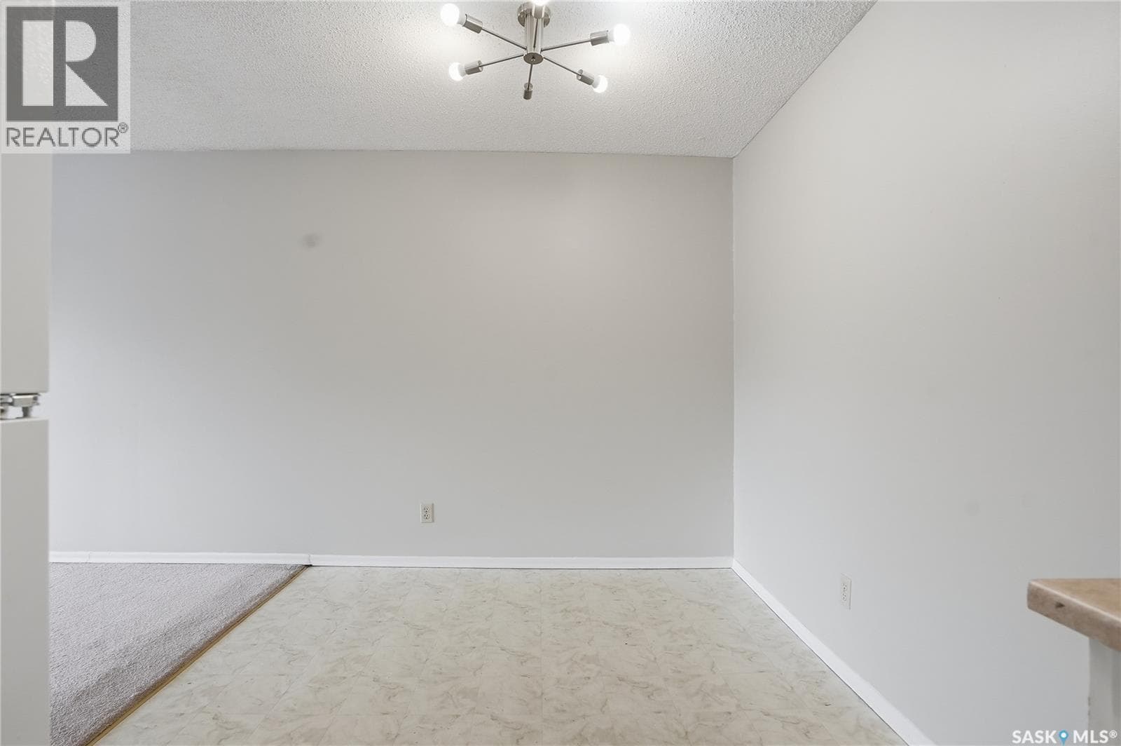 34 4219 Degeer STREET — photo 4