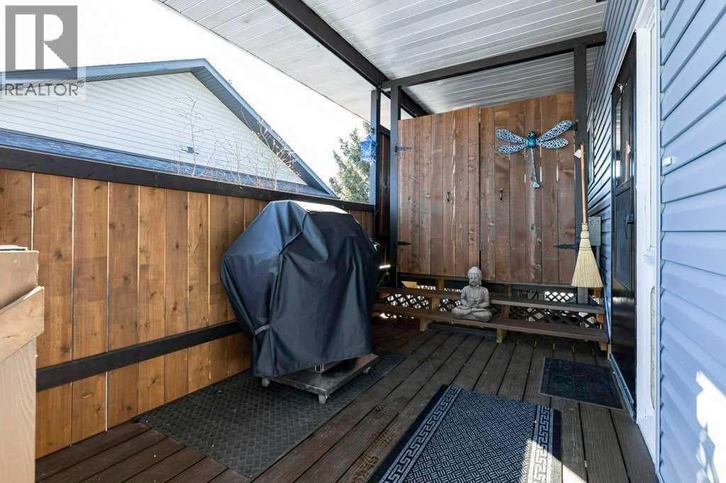 5020 61 AvenueClose — photo 3