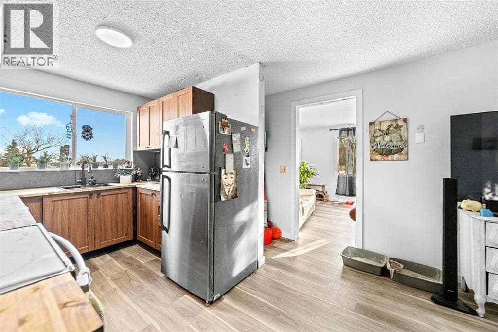 5444 50 Street — photo 5