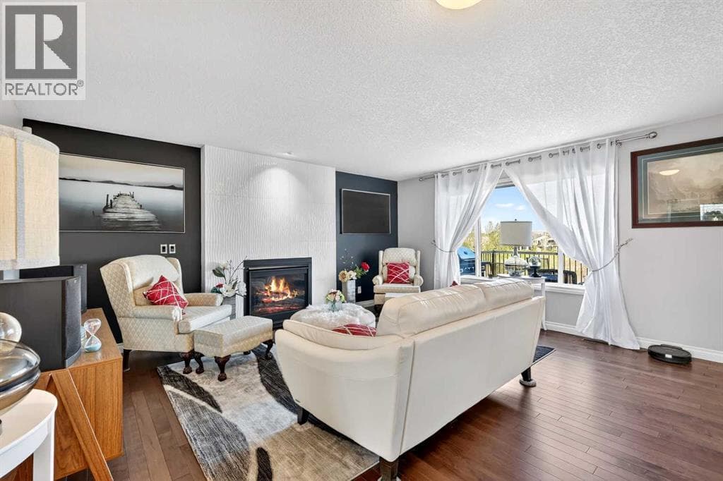 525 High Park Court NW — photo 3