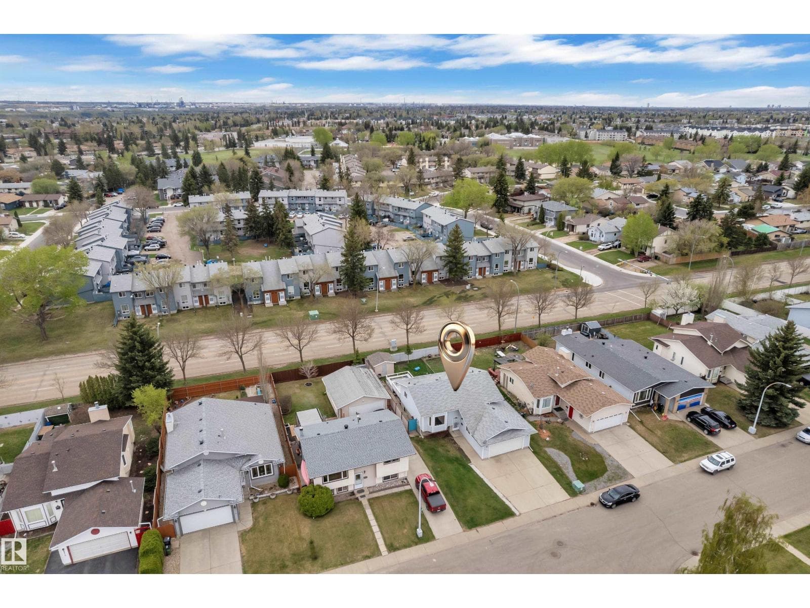 3227 145 AV NW — photo 4