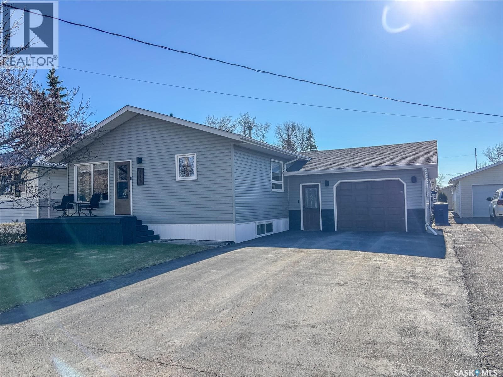 812 Qu'appelle STREET