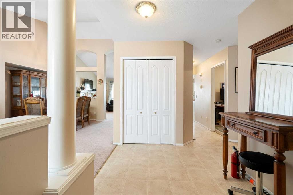 141 Arbour Stone Close NW — photo 5