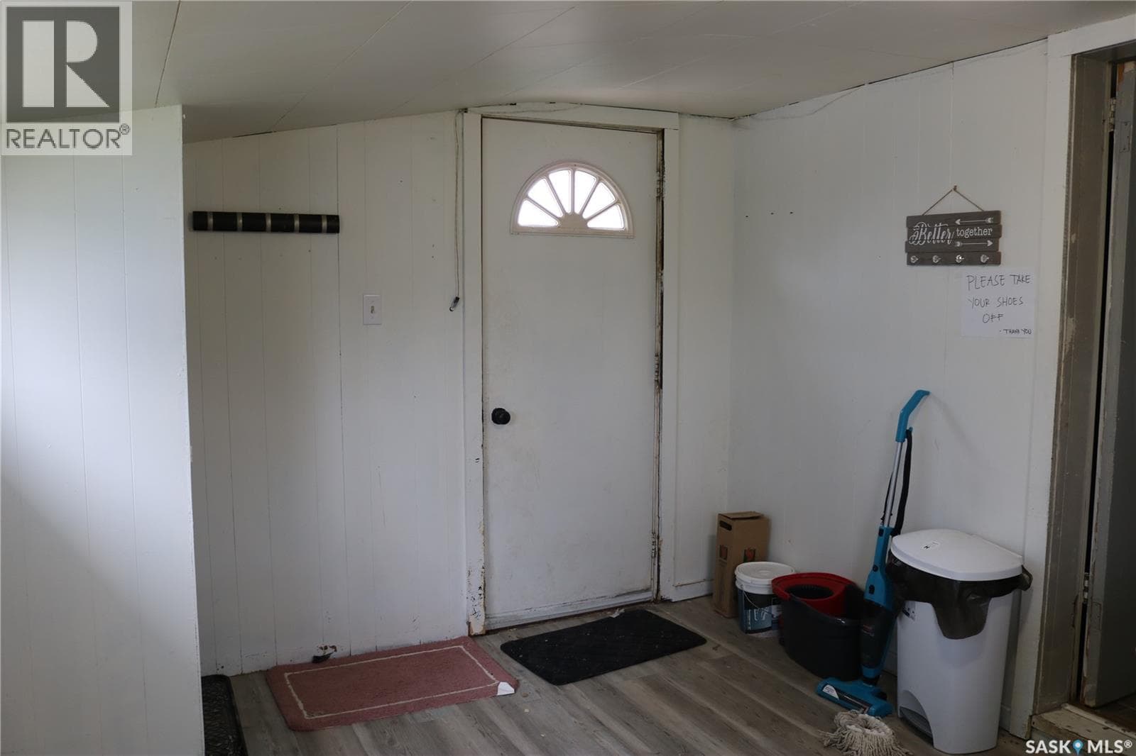219 Carlton STREET — photo 3