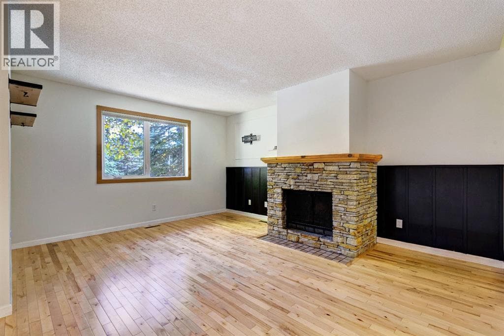 105, 200 Three Sisters Drive — photo 3