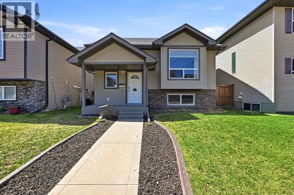 84 Vickers Close — photo 2