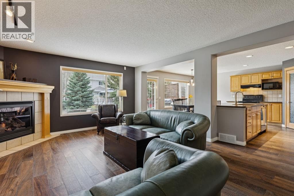 65 Cougarstone Terrace SW — photo 5
