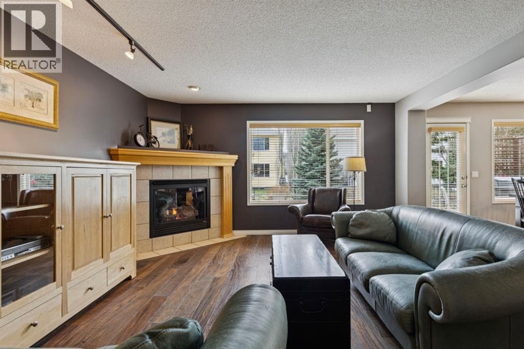 65 Cougarstone Terrace SW — photo 4