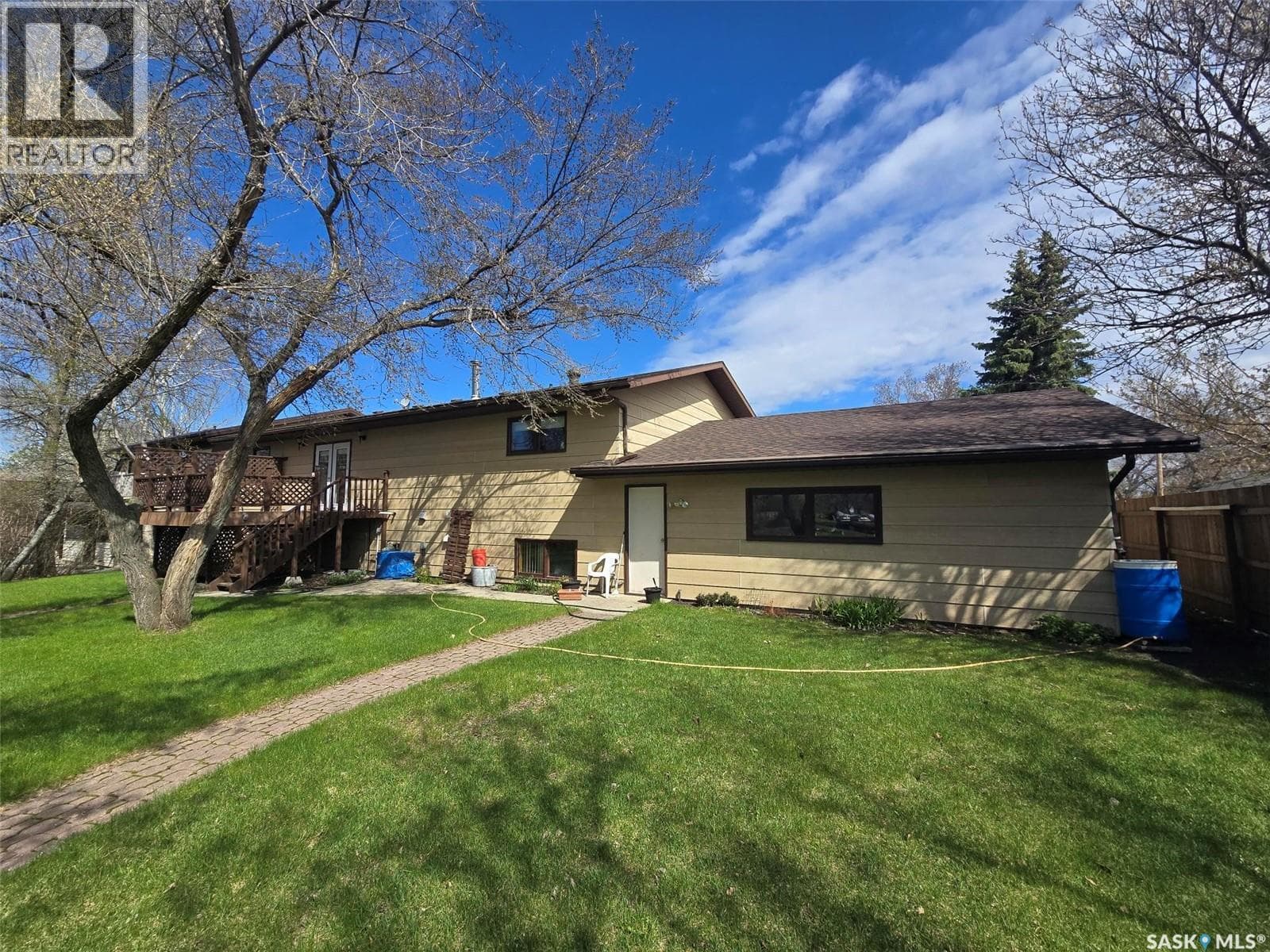 903 Assiniboia AVENUE — photo 3