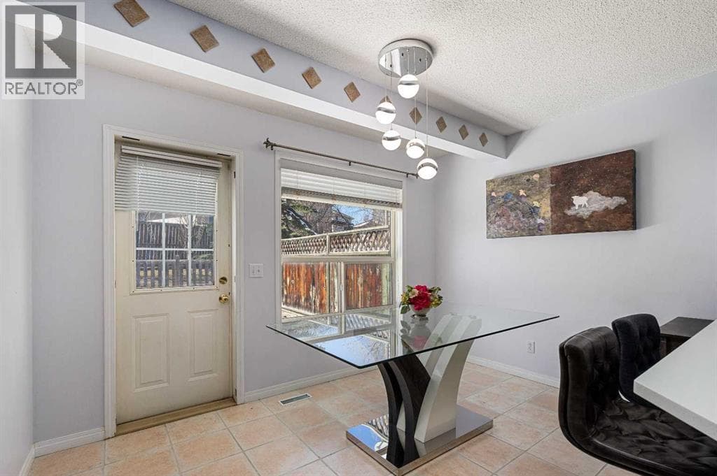 271 Citadel Meadow Grove NW — photo 4