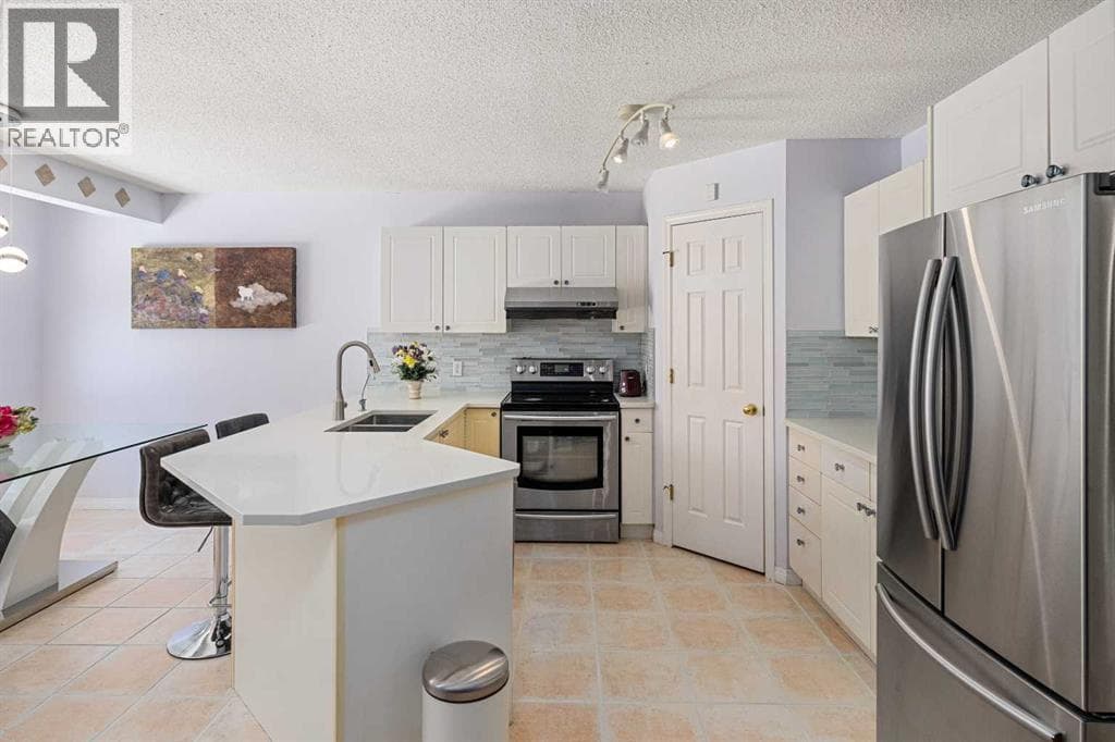 271 Citadel Meadow Grove NW — photo 2
