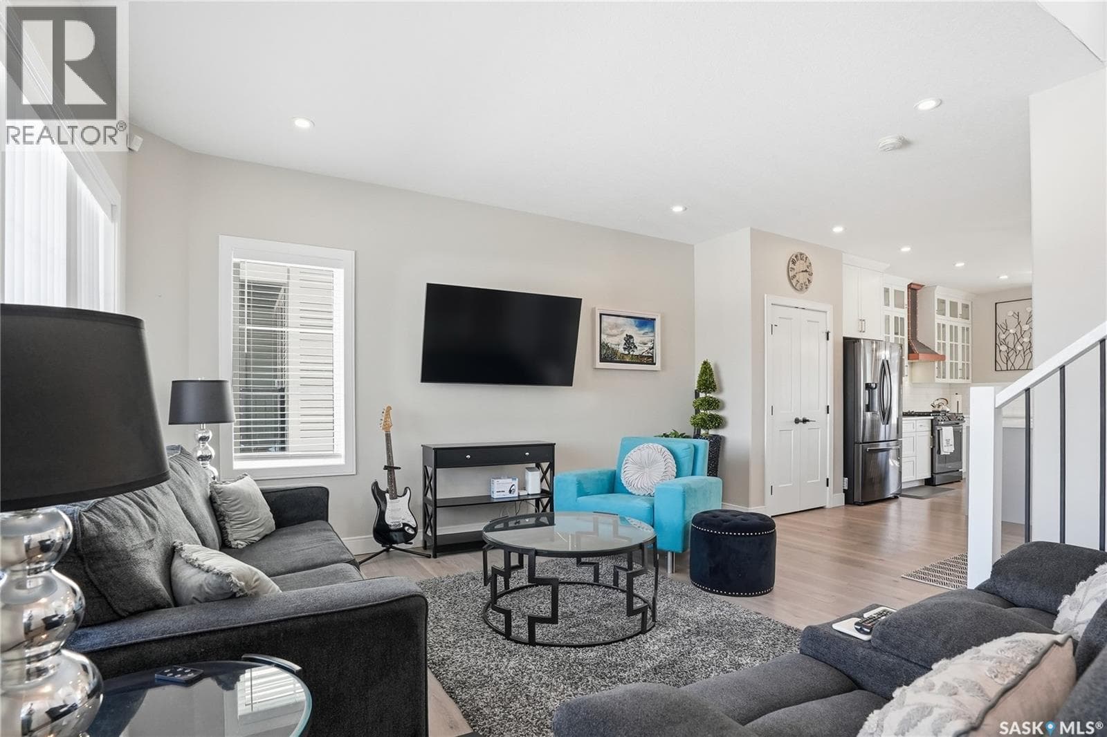 703 Underhill LANE — photo 4