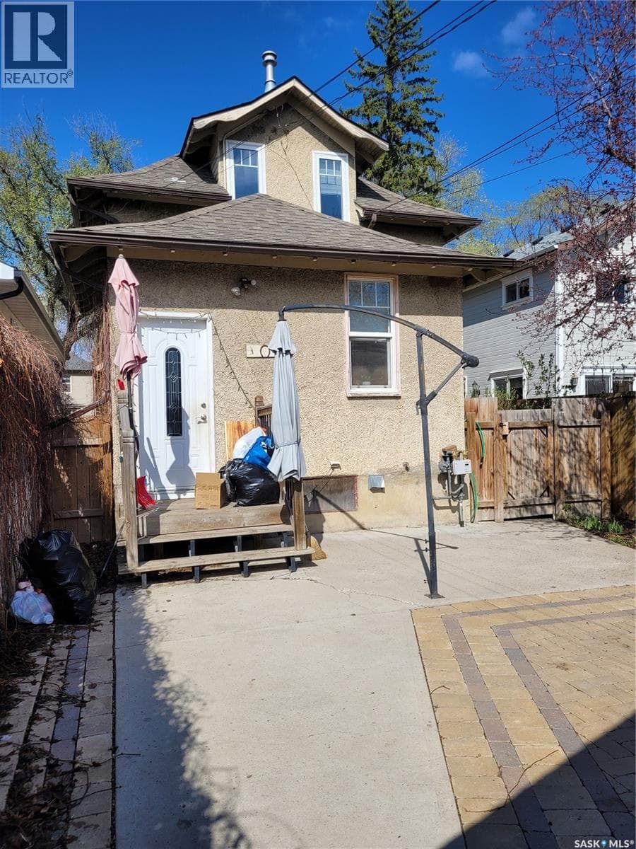 916 6th AVENUE N — photo 2